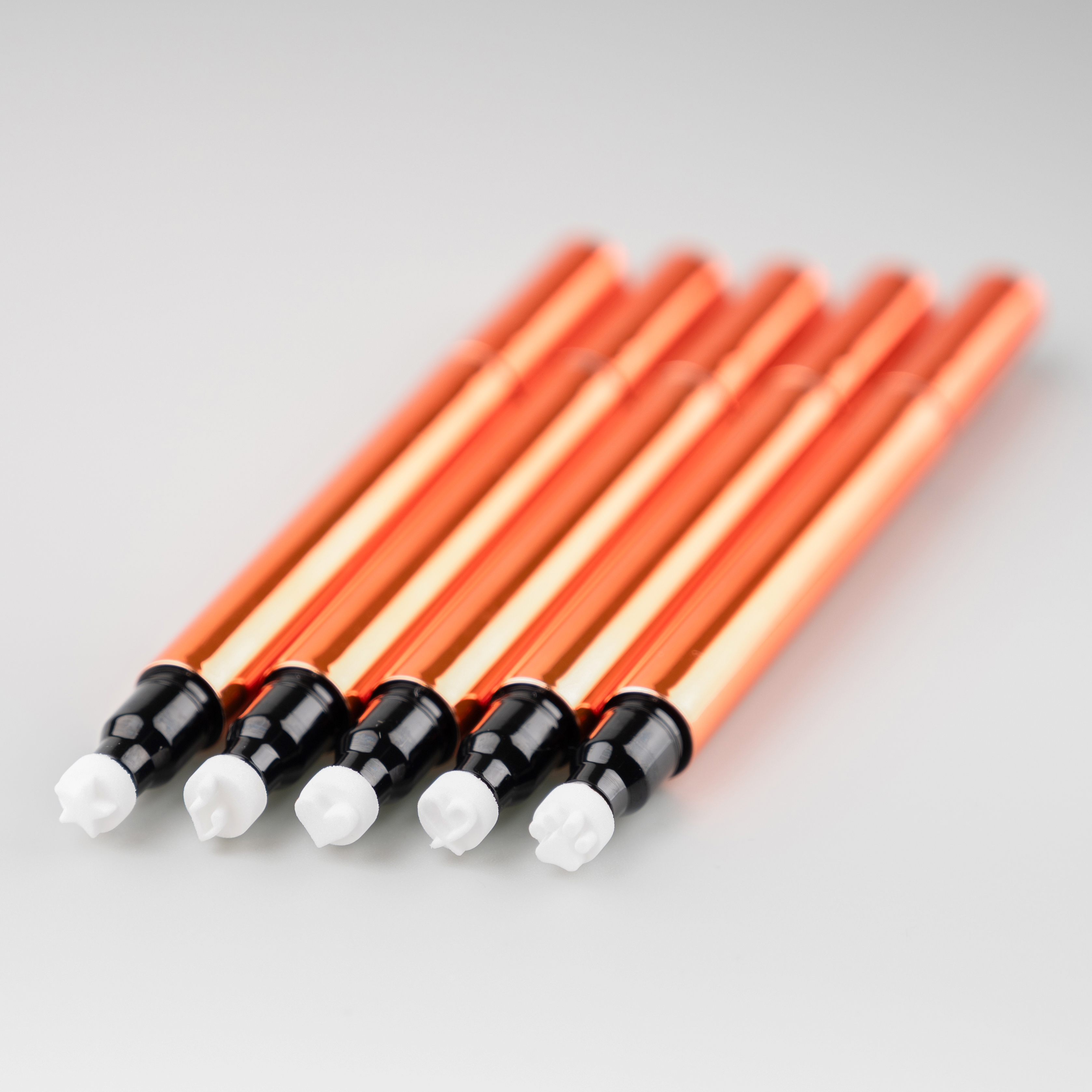 Flüssiger Eyeliner mit Briefmarkenverpackung