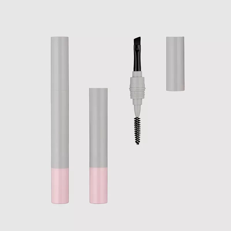 Dipbrow Pomade mit abgewinkelter Pinselverpackung